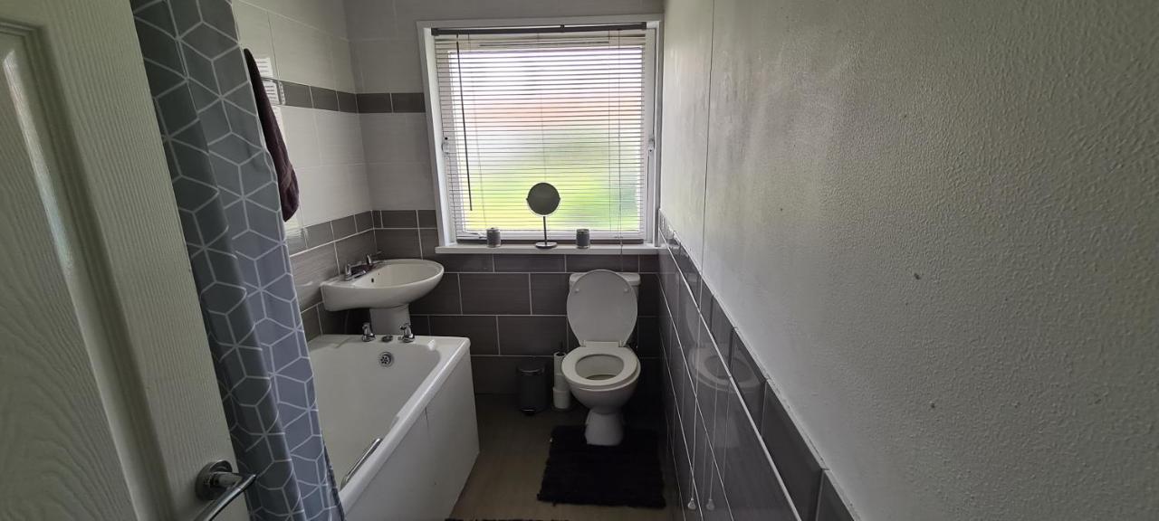 Beautiful 2-Bed Apartment In Campbeltown Exterior foto